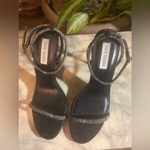 Steve Madden Women's Sandals with Black and Glittering Silver Straps